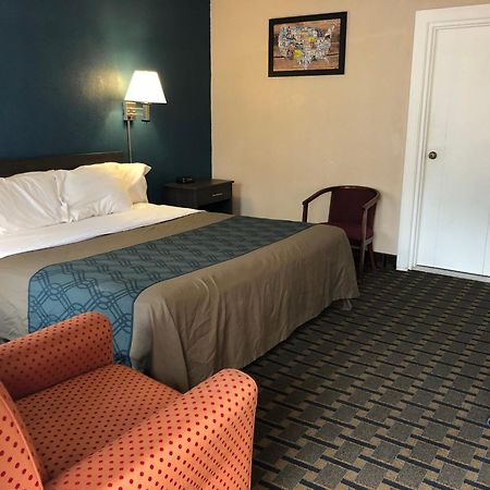 Econo Lodge Cranston - Providence Eksteriør billede