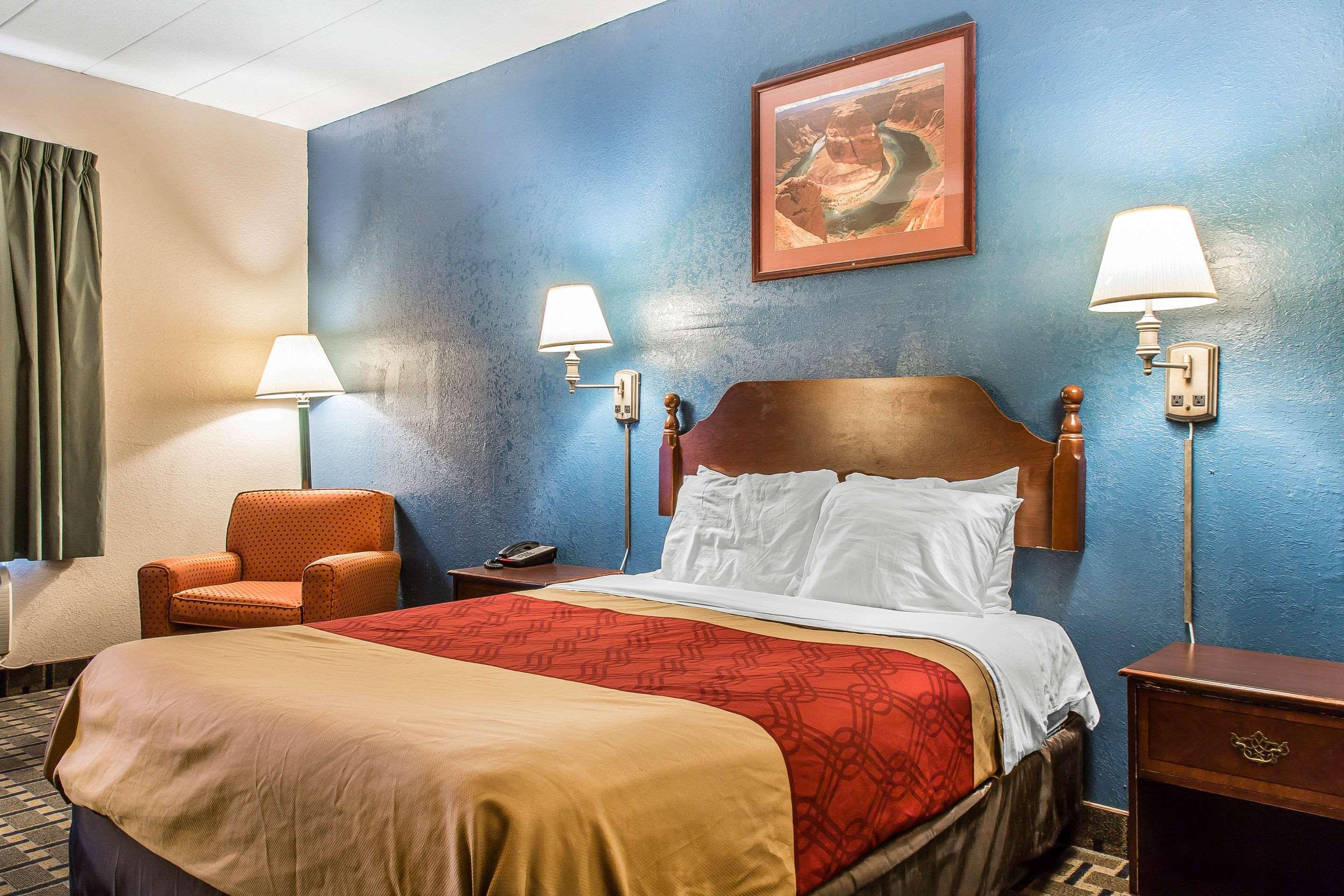 Econo Lodge Cranston - Providence Eksteriør billede
